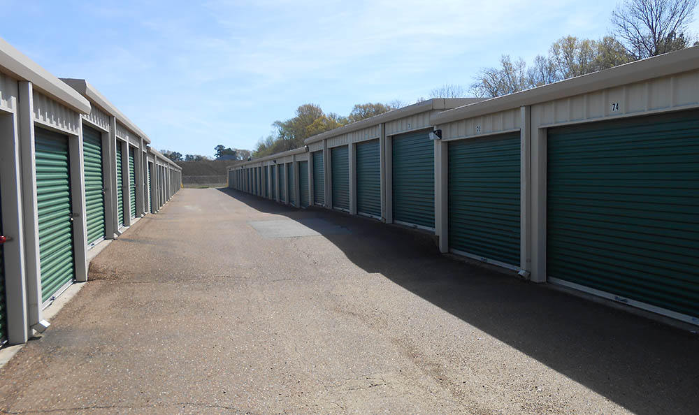 Storage features offered at Compass Self Storage in Nesbit