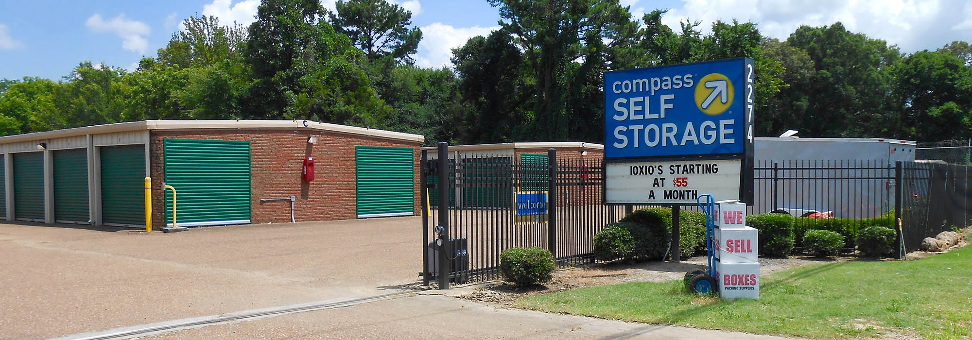 Self storage in Nesbit MS