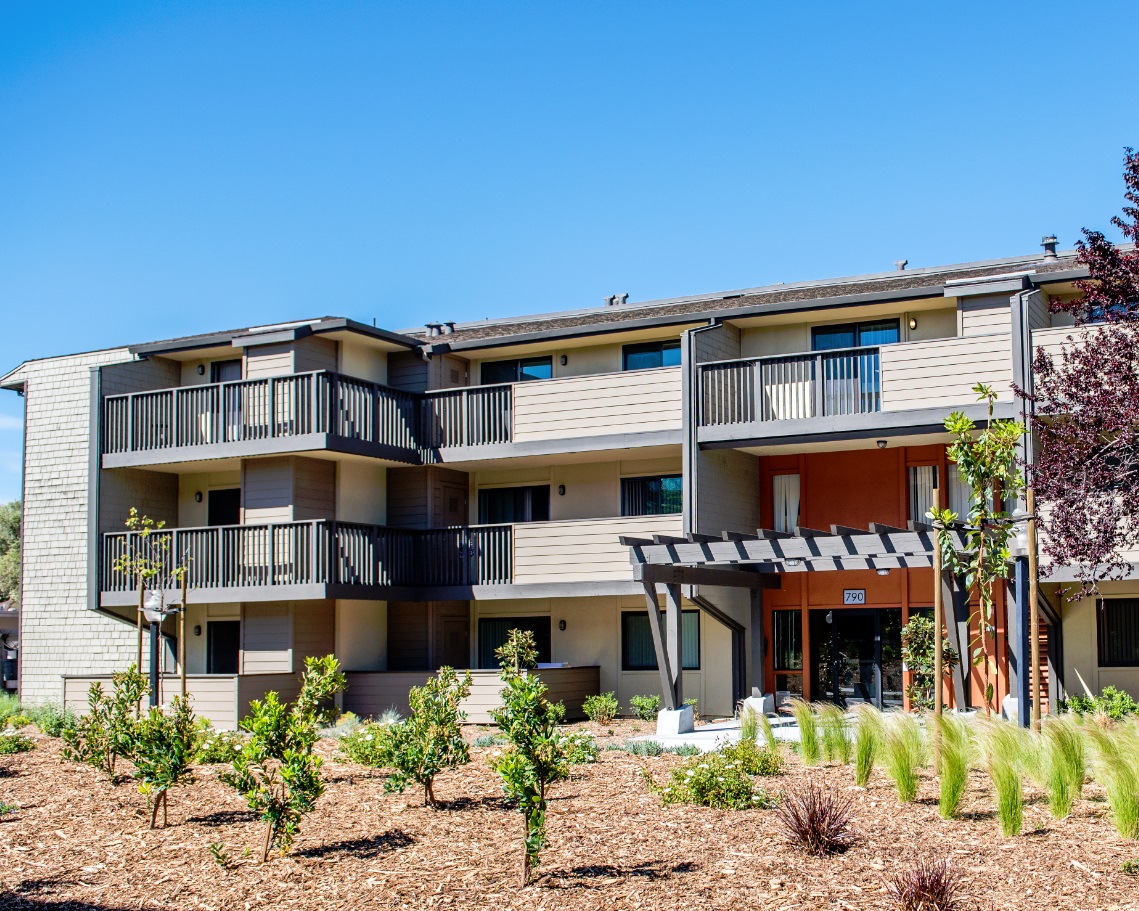 Photos of Harbor Cove Apartments in Foster City, CA