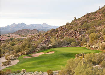 Golf course near the apartments for rent in Scottsdale