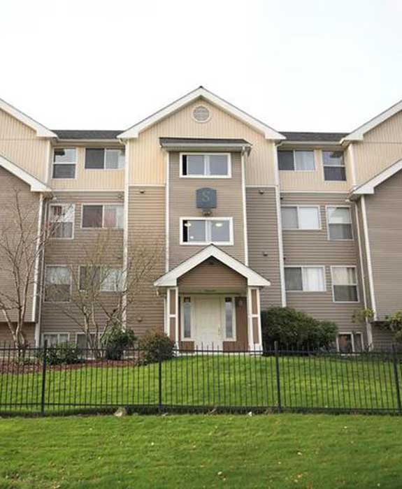 Clubhouse at Alaire Apartments in Renton