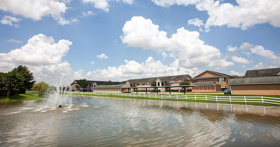 Neighborhood around apartments in Katy