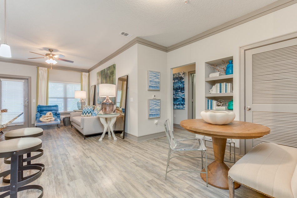 Pet friendly at Lux in Jacksonville, FL