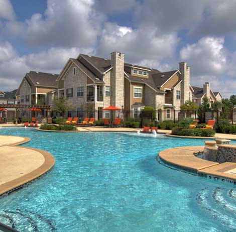 Marquis at Cinco Ranch offers superb amenities.