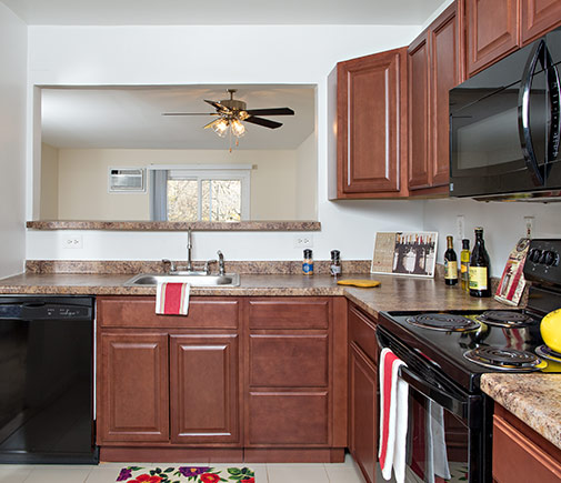 2 Bedroom Townhomes, 1 & 2 bedroom apartments in Ossining, NY