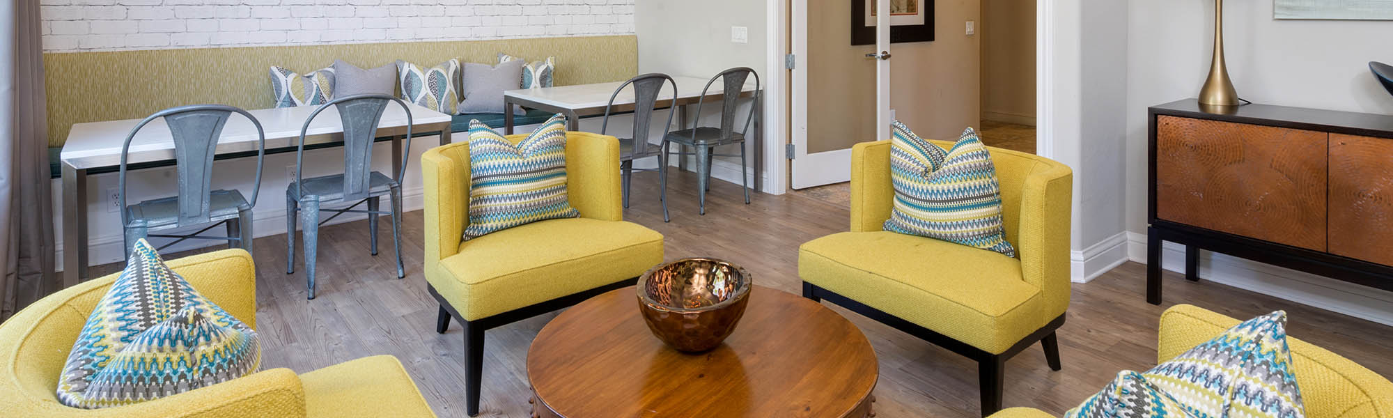 The Artisan Apartment Homes is pet friendly. Read our pet policy here.