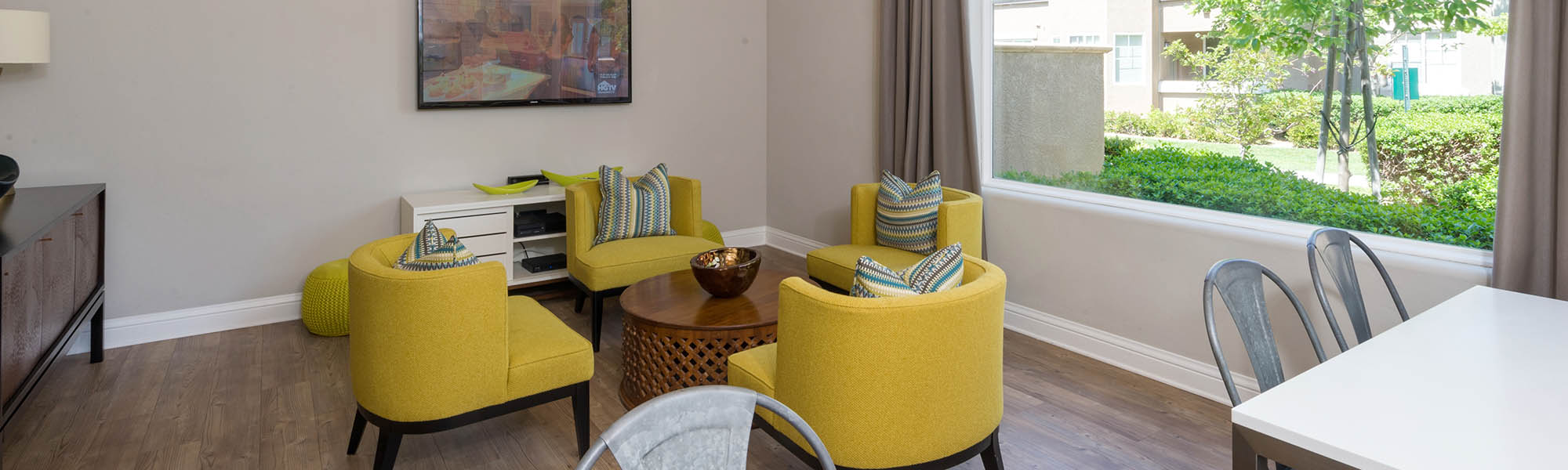 Read reviews of The Artisan Apartment Homes on our website
