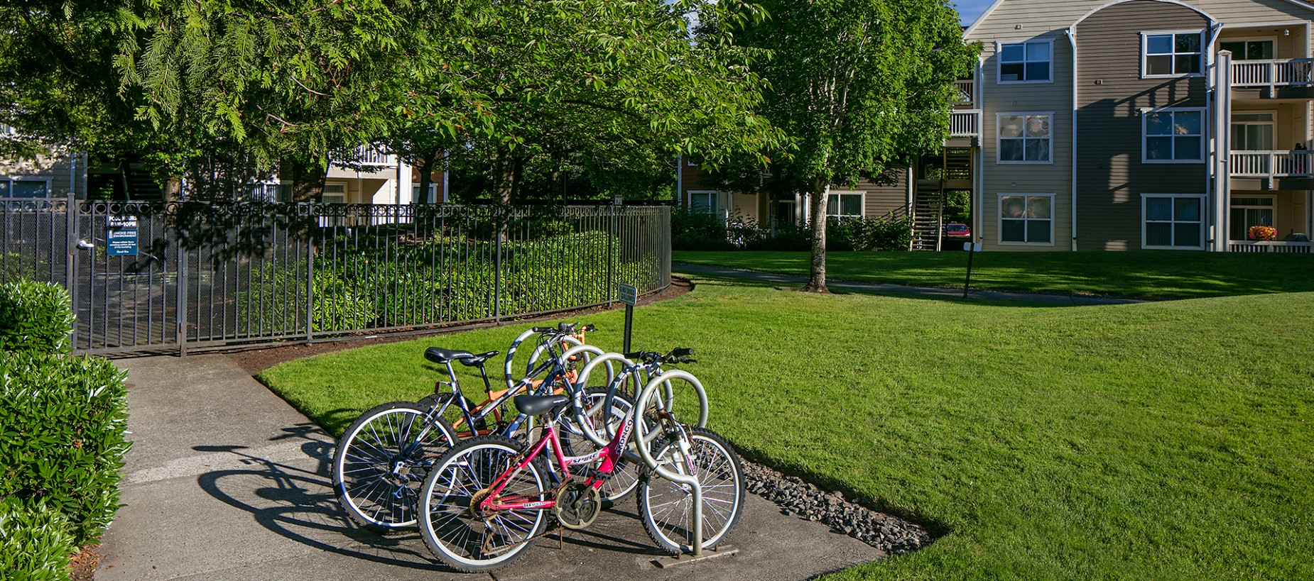 Center Pointe Apartment Homes is pet friendly. Read our pet policy here.