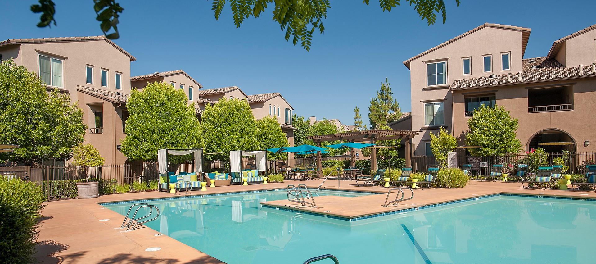 Read reviews of Venu at Galleria Condominium Rentals on our website