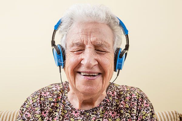 Meadowbrook's Music and Memories program helps seniors with memory loss and dementia