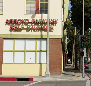Arroyo Parkway Self Storage Exterior Signage