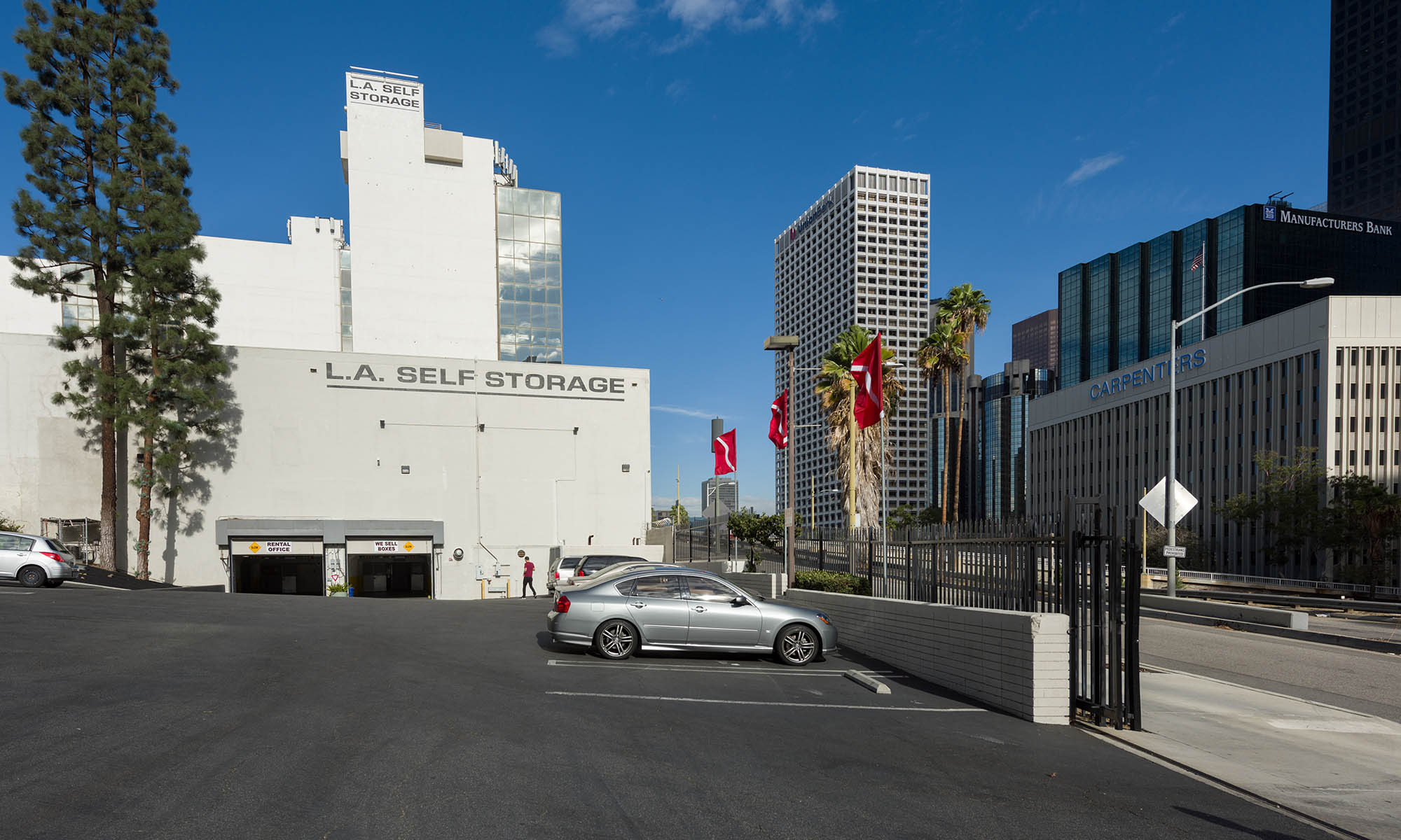 Los Angeles Self Storage - Home of the 1st Year Price Guarantee!