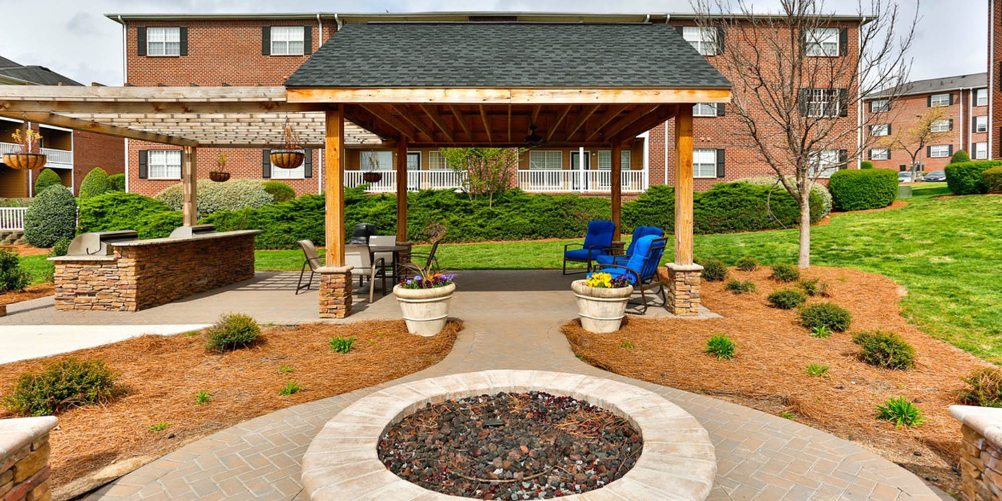 Welcome to Grand Reserve at Pavilions in Charlotte, NC