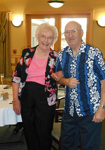 Resident couple at Majestic Rim Retirement Living