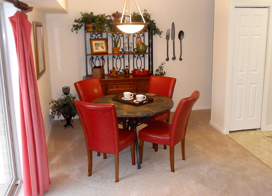 Floor plans for apartments in Levittown