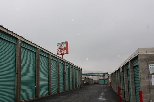 Units corridor at Towne Storage in North Salt Lake, UT