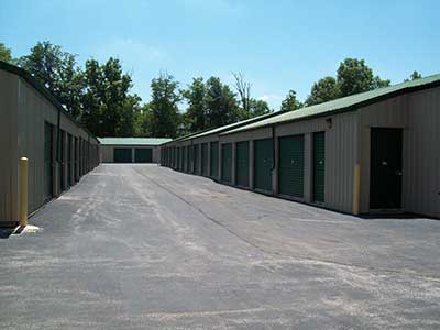 Drive up units at Mini Storage Depot