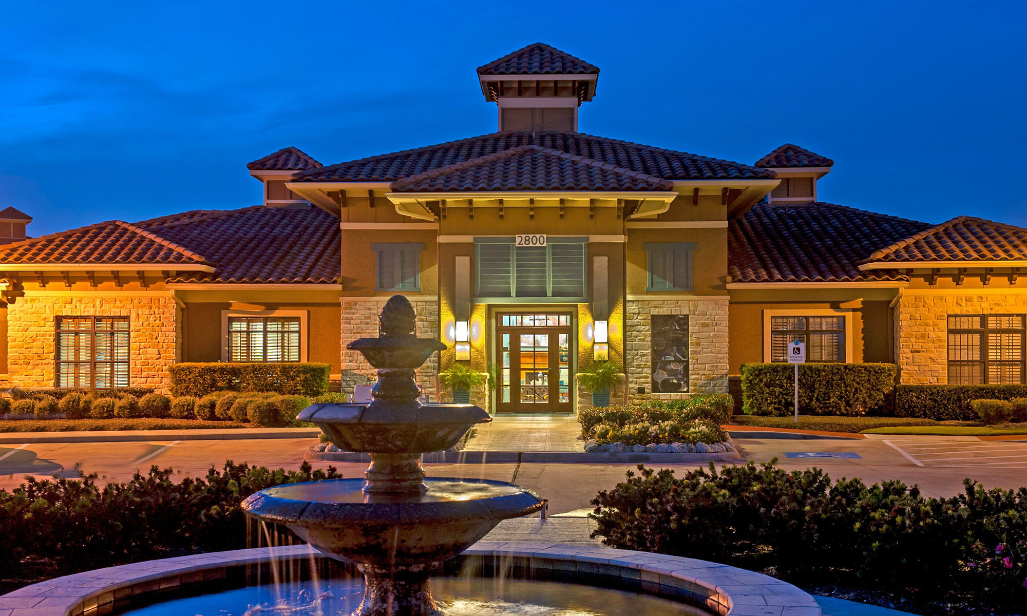 Entrance to Avana at South Shore Apartments in League City,TX