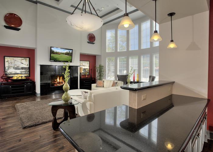 We boast a rooftop pool with skyline views, a state-of-the-art fitness center, and more here at The Tides Apartments in Richmond.