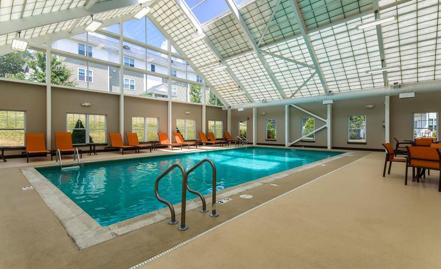 Swimming pool at Avana Abington Apartments