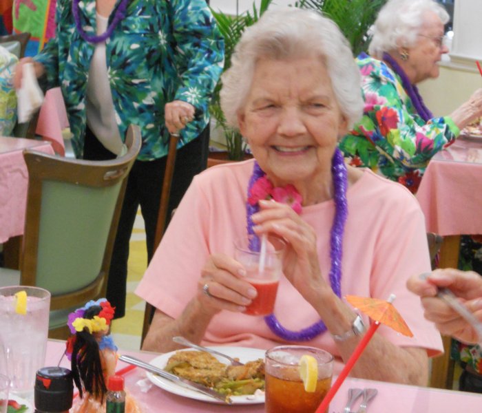 Friends in outdoors at The Florence Presbyterian Community