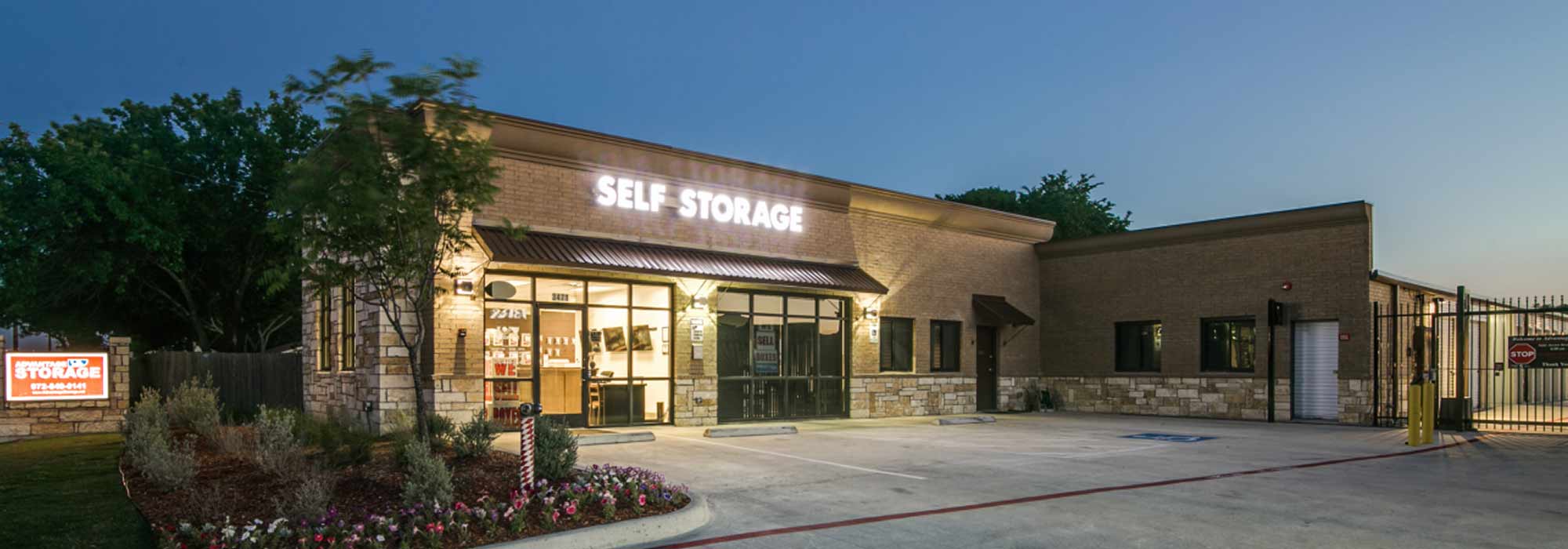 Self storage in Garland TX