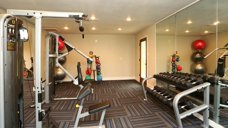 Fitness center at Toscana Apartments