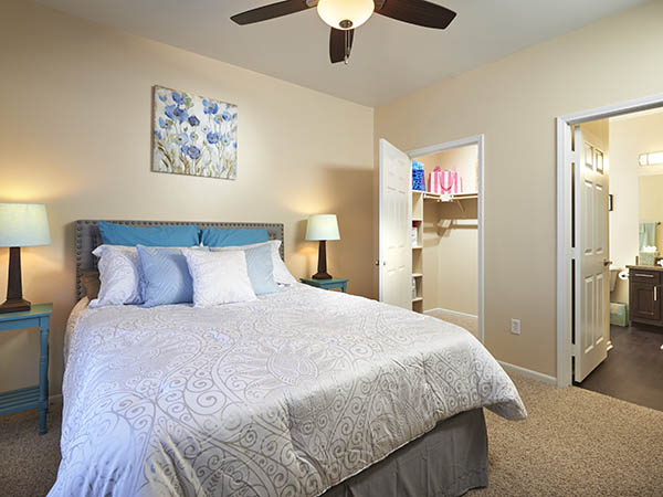 Master bedroom at Hawthorne Hill Apartments in Northglenn,