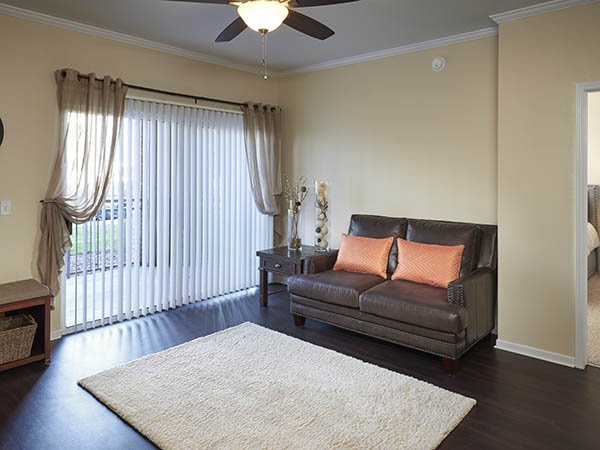 Living Room at Hawthorne Hill Apartments in Northglenn