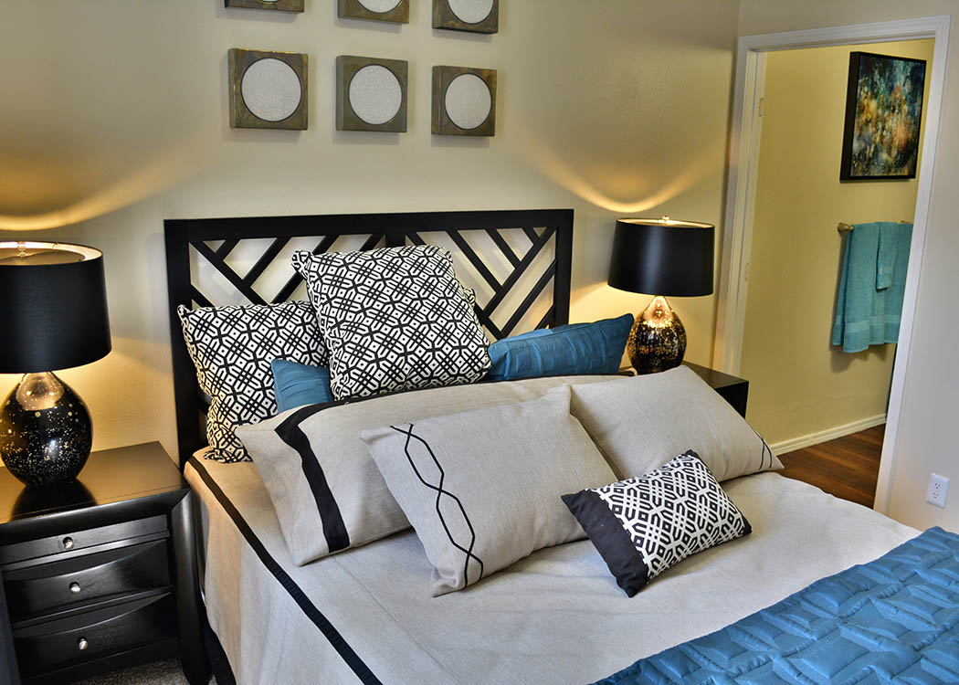 Bedroom at Promenade at Hunter's Glen Apartments in Thornton