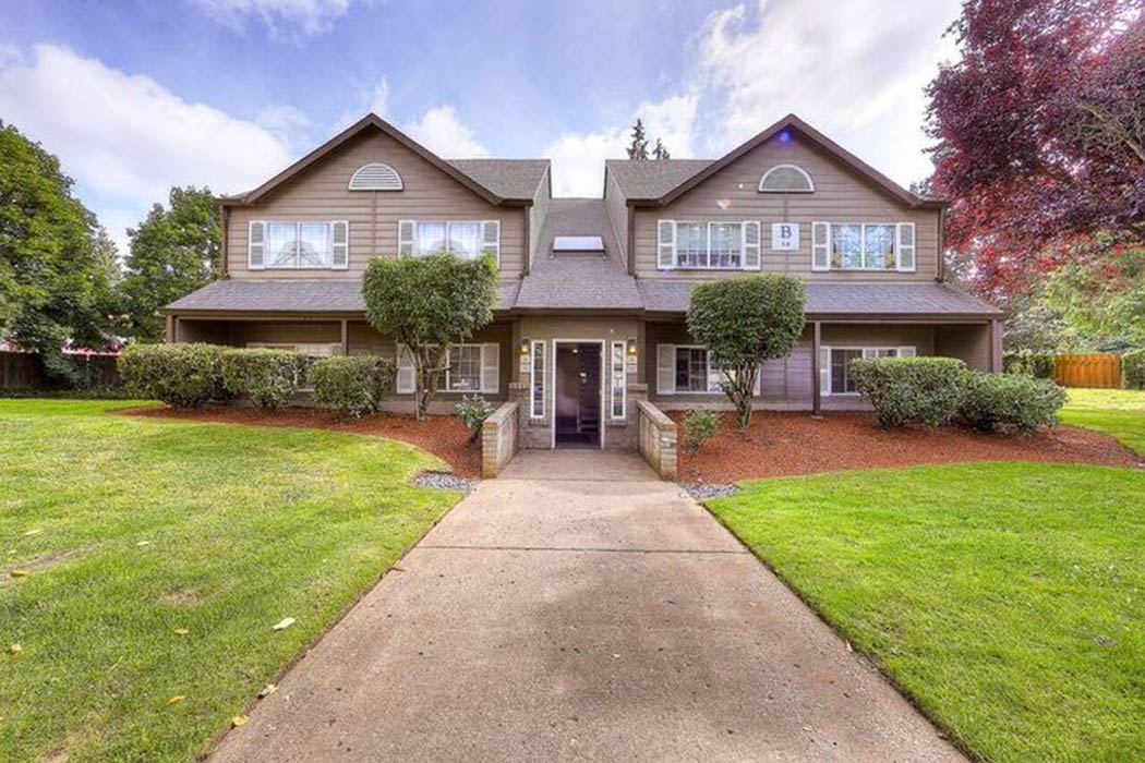 leasing gallery at Carriage House Apartments in Vancouver