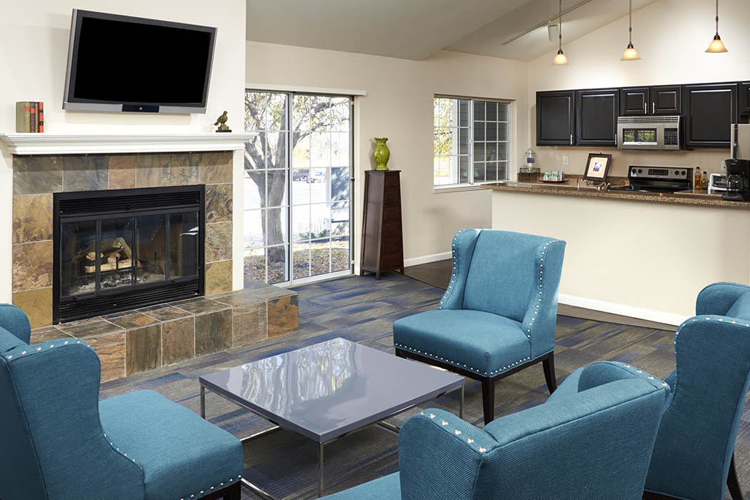 Community clubhouse at Bluesky Landing Apartments in Lakewood