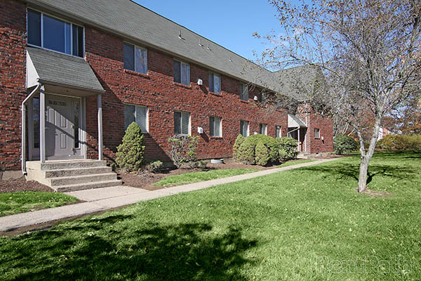 Neighborhood at Woodbridge Apartments