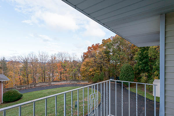 Neighborhood at Summit and Birch Hill Apartments