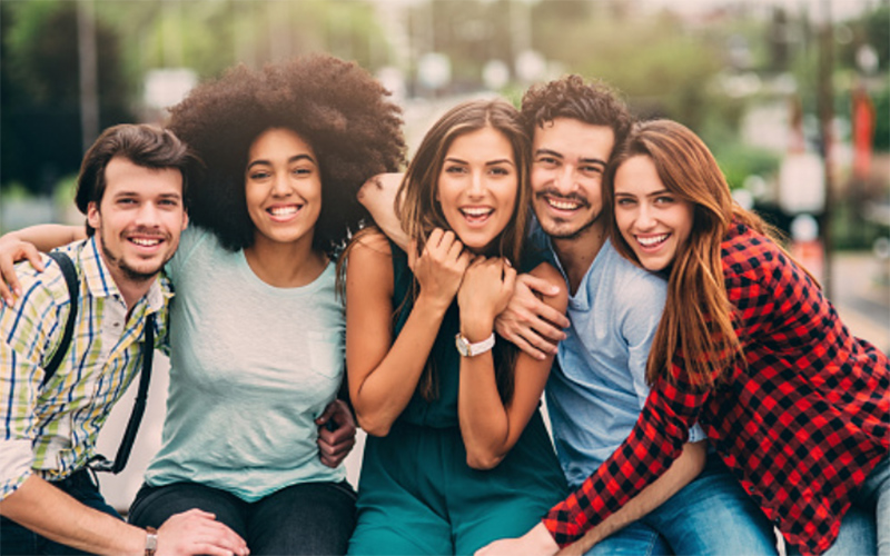It's easy to make great friends when you live at 1001 Ross in Dallas.