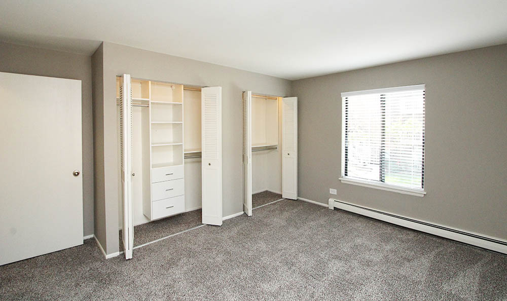 Spacious living room at Lakeside Apartments