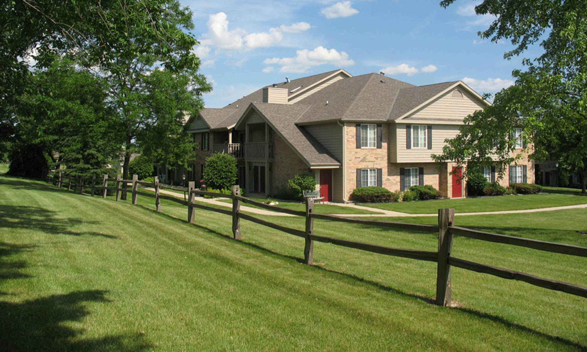 Apartments in Pewaukee, WI
