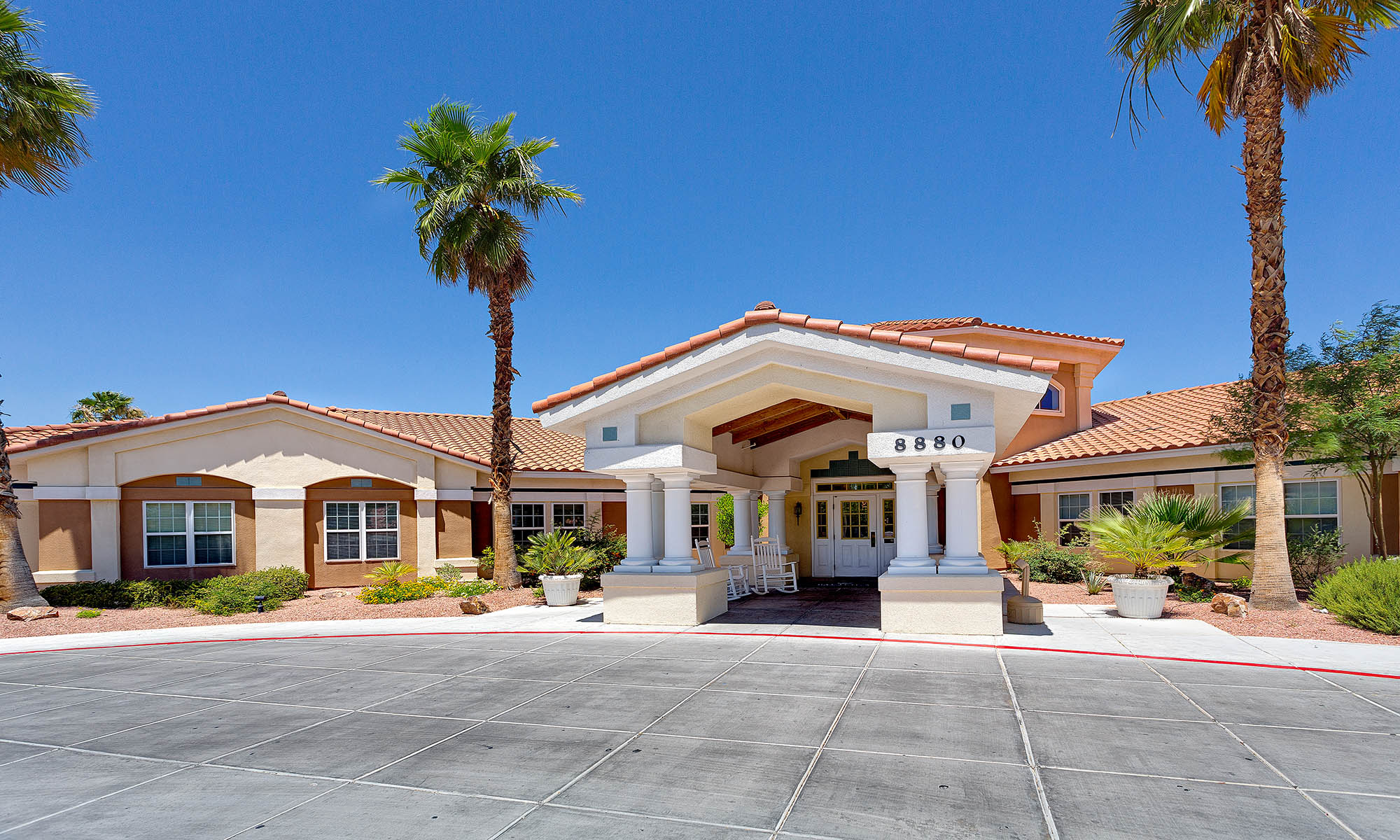 Exterior of Pacifica Senior Living Spring Valley