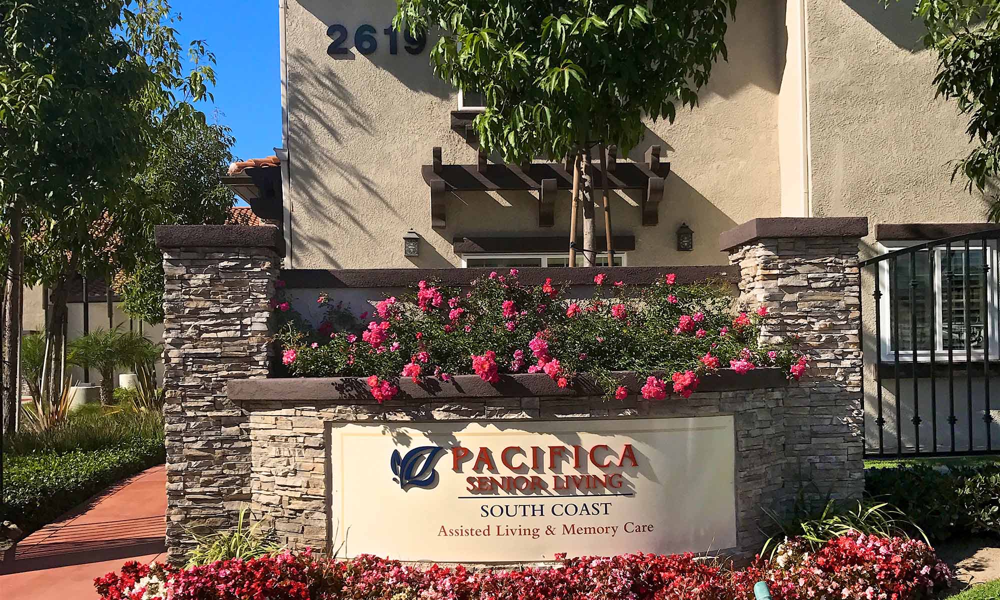 Pacifica Senior Living South Coast Exterior