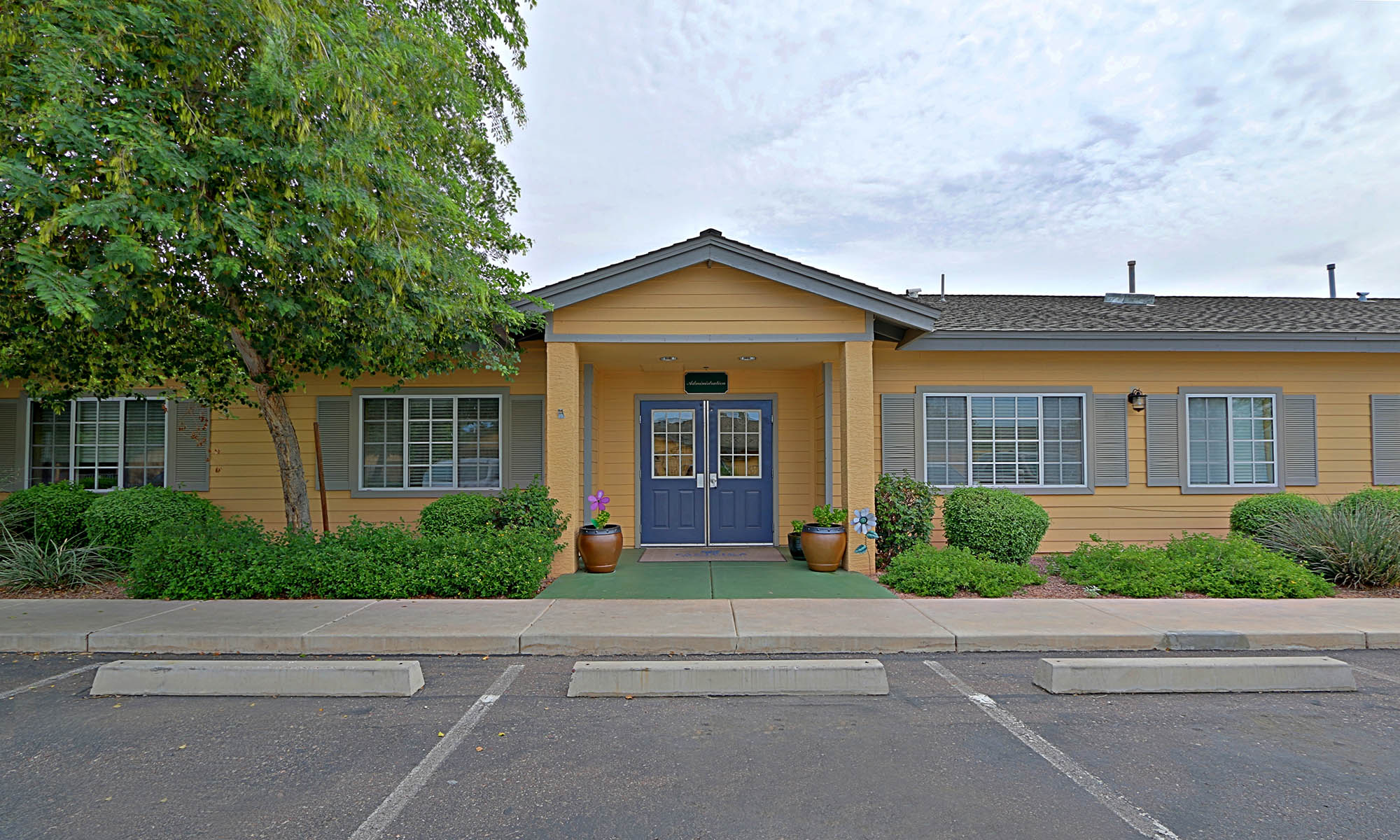 Exterior of Pacifica Senior Living Peoria