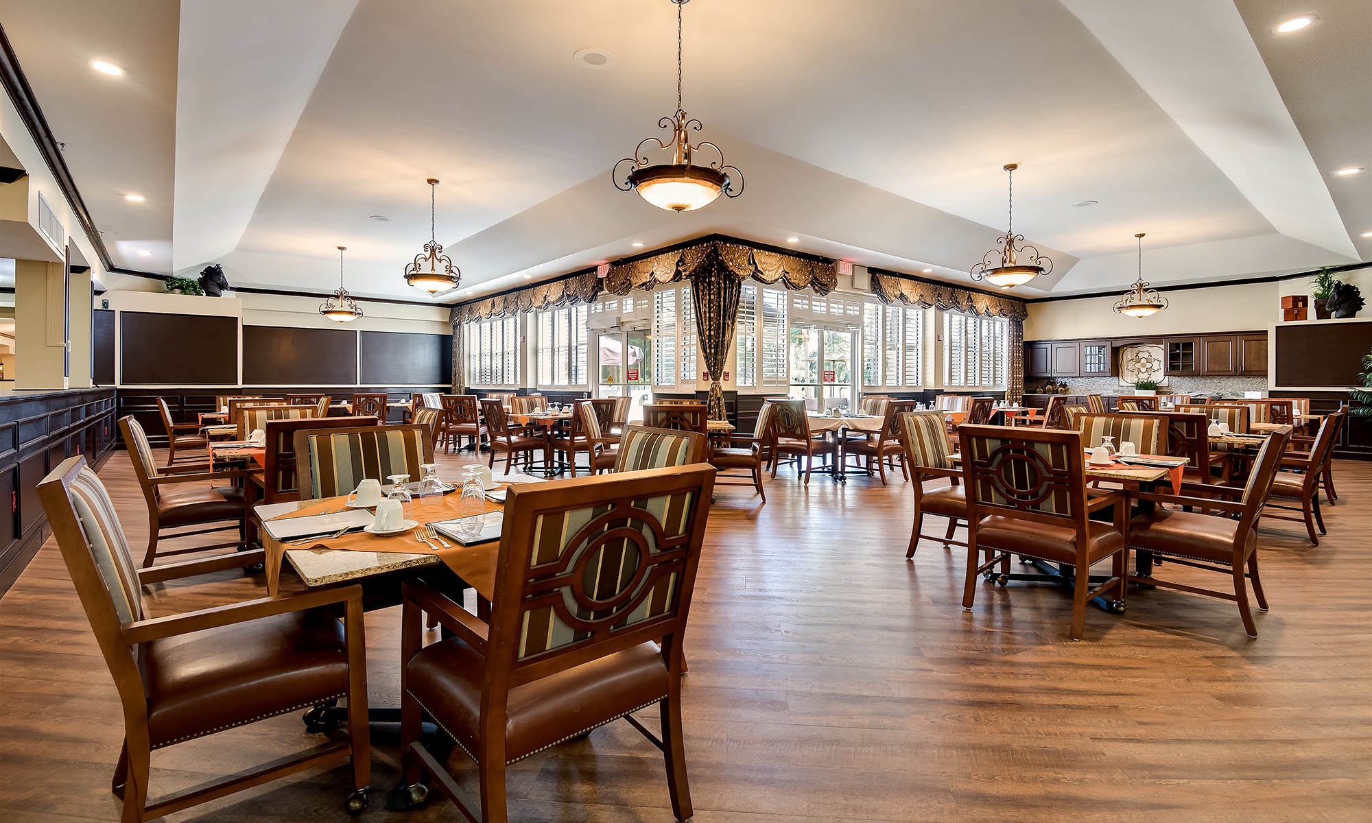Gorgeous Pacifica Senior Living Ocala dining room
