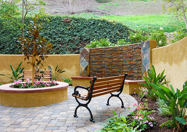 Services and amenities at Pacifica Senior Living Newport Mesa