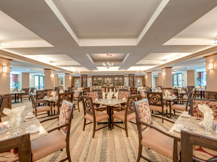 Services and amenities at Pacifica Senior Living Hillsborough