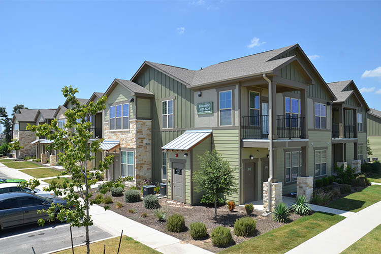 Photo of Springs at Fremaux Town Center Apartments neighborhood