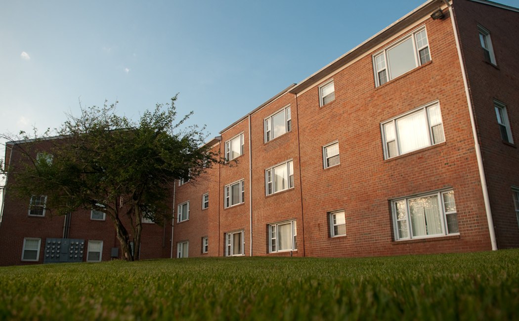 Colonial Village is ideally located for the Manassas living you love.