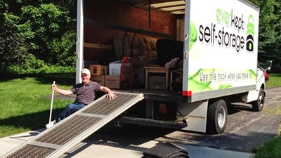 Use our free moving truck when you move into an Everkept Self Storage location