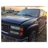 2000 blue Chevrolet Tahoe Limited/Z71 Z71 V8, 5.7L 2000 blue Chevrolet Tahoe Limited/Z71 Z71 V8, 5.7L