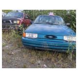 1993 green Ford Escort LX I4, 1.9L 1993 green Ford Escort LX I4, 1.9L