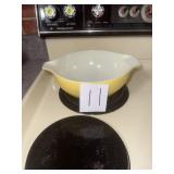 Pyrex Solid Yellow Cinderella mixing bowl