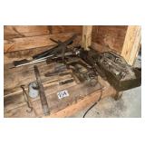 Mixed Lot of Tools, pry bar